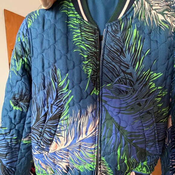 Emilio Pucci Silk Reversible Bomber Jacket Feather Print Blue Size IT 36 XS - Picture 11 of 13